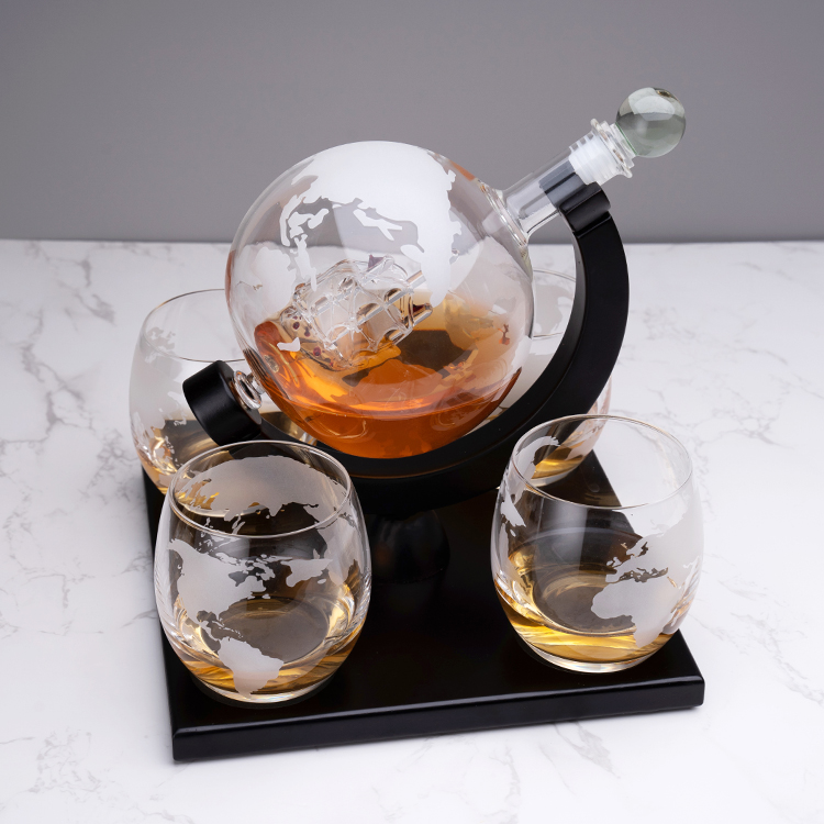 Заводская продажа на заказ 850 – обзор и цена Decanter Globe Set