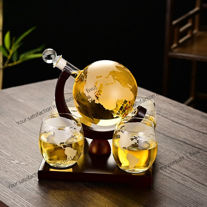 Креативный графин со стеклянно – обзор и цена Decanter Globe Set